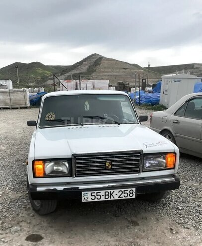 LADA (VAZ) 2107-1