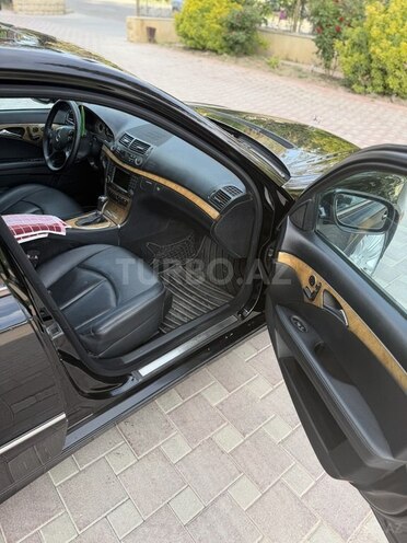 Mercedes E 350-7