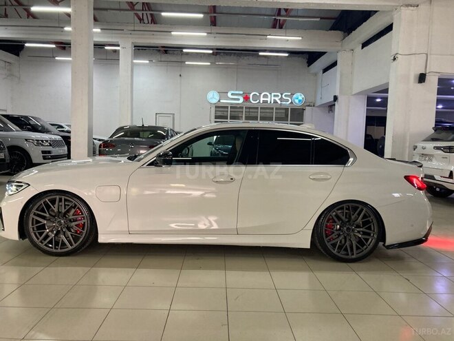 BMW 330e-5