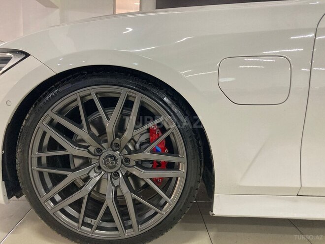 BMW 330e-9