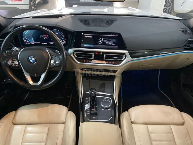 BMW 330e-20