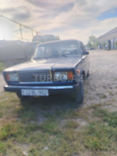 LADA (VAZ) 2107-1