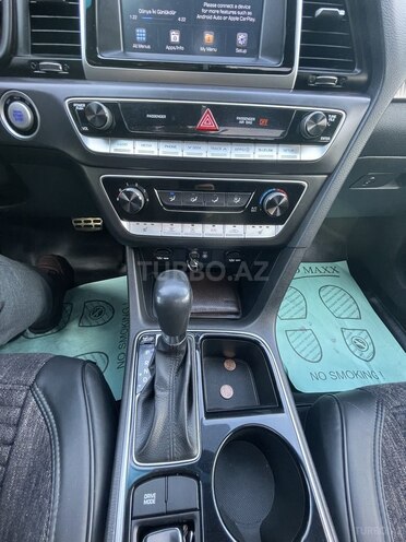 Hyundai Sonata-20