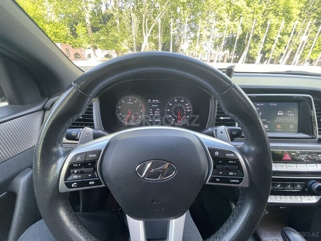 Hyundai Sonata-18