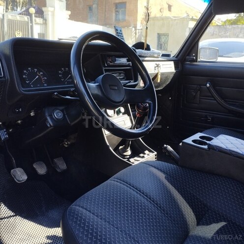LADA (VAZ) 2107-2