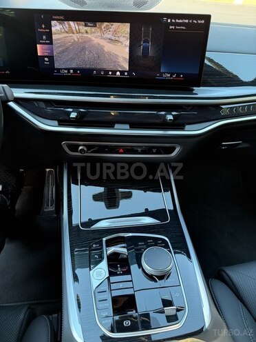 BMW X7-6