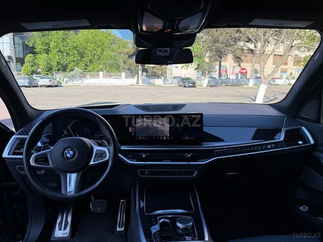 BMW X7-7