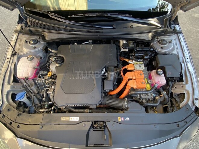 Hyundai Elantra-17