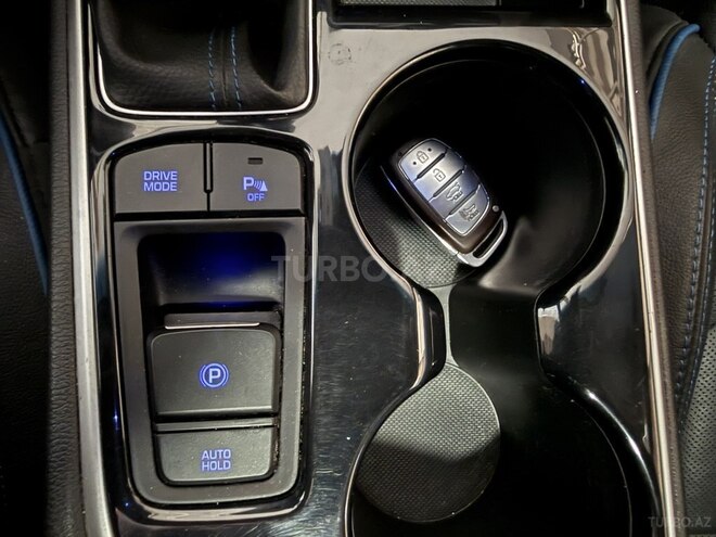 Hyundai Sonata-20