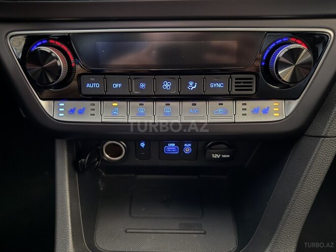 Hyundai Sonata-18