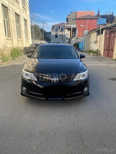 Toyota Camry-1