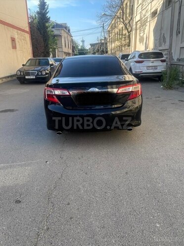 Toyota Camry-5
