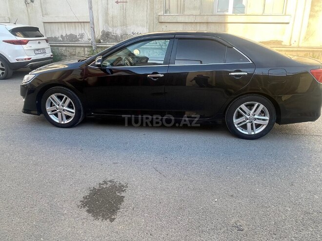 Toyota Camry-8