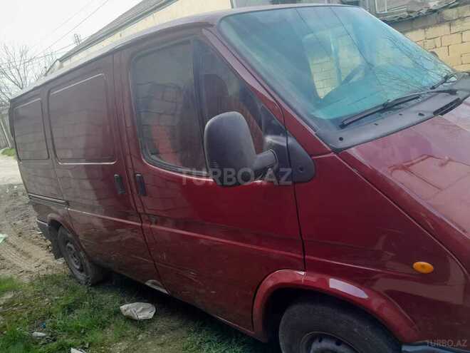 Ford Transit-3