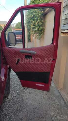 Ford Transit-13