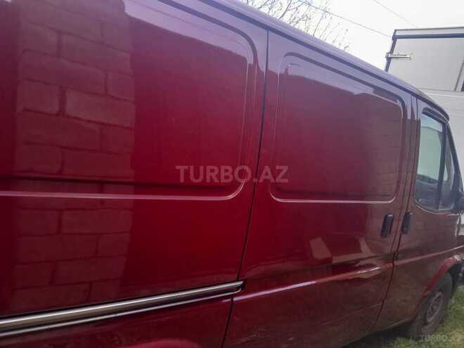 Ford Transit-10