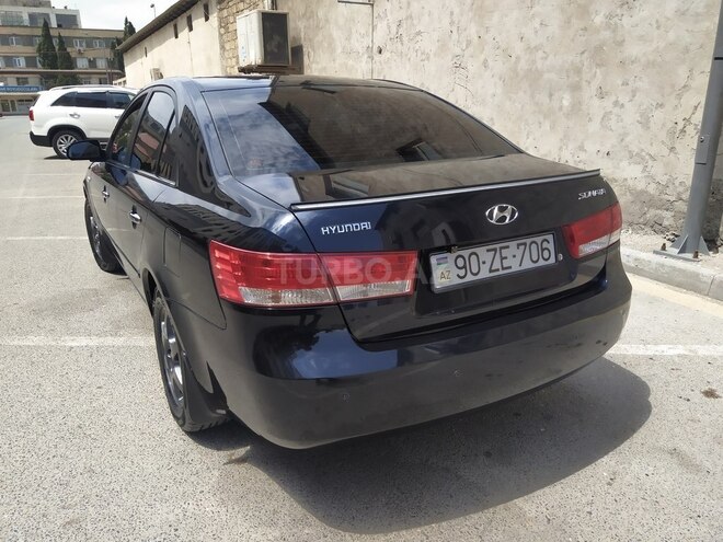 Hyundai Sonata-11