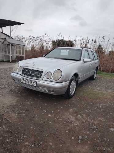 Mercedes E 200-12