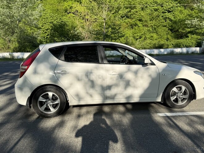 Hyundai i30-4