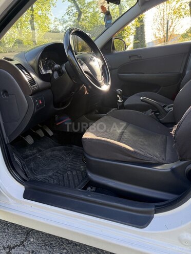 Hyundai i30-11