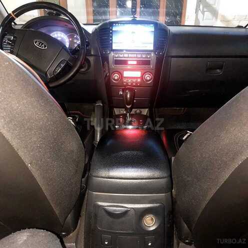 Kia Sorento-13