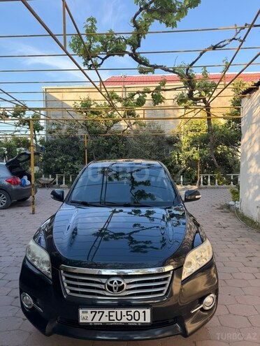 Toyota RAV4-1