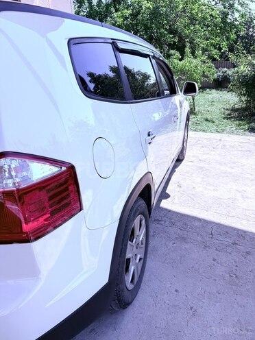 Chevrolet Orlando-7
