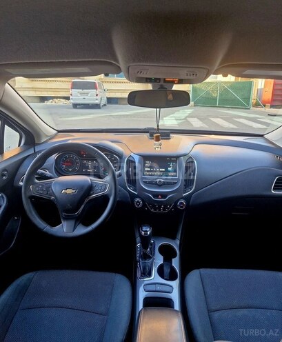 Chevrolet Cruze-14