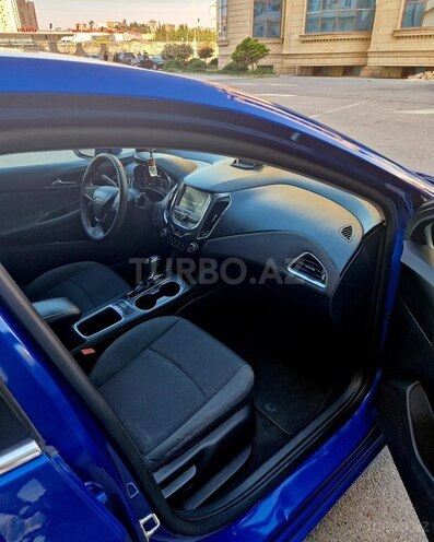 Chevrolet Cruze-15