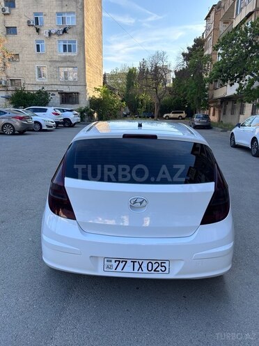 Hyundai i30-7
