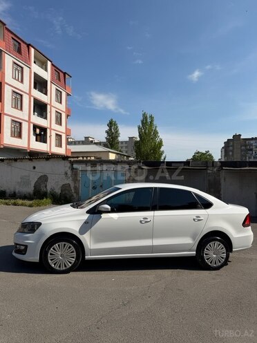 Volkswagen Polo-6