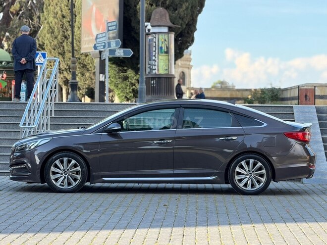 Hyundai Sonata-6