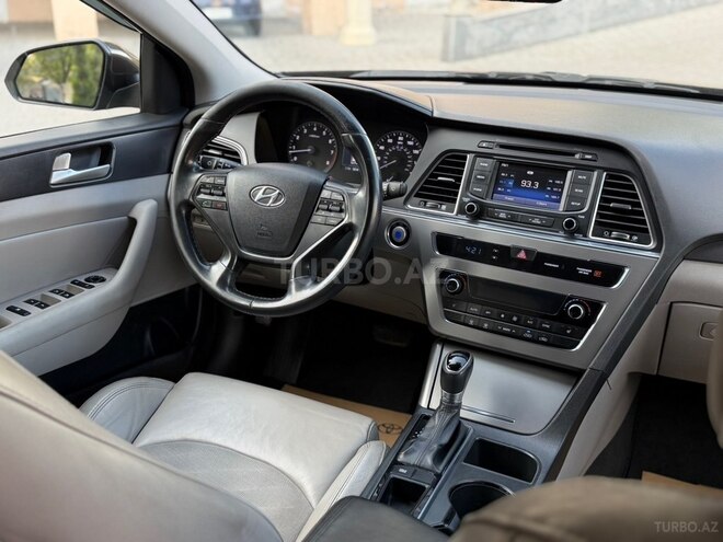 Hyundai Sonata-10