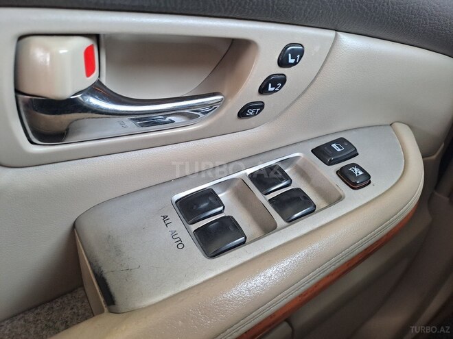 Lexus RX 300-13