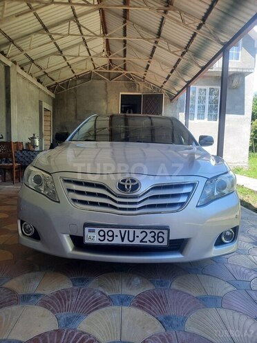 Toyota Camry-1