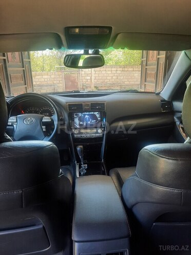 Toyota Camry-9