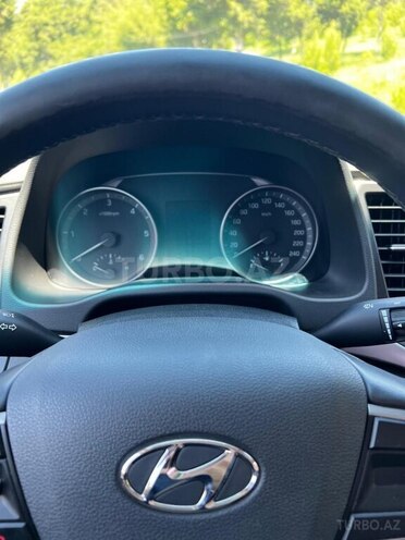 Hyundai Avante-2