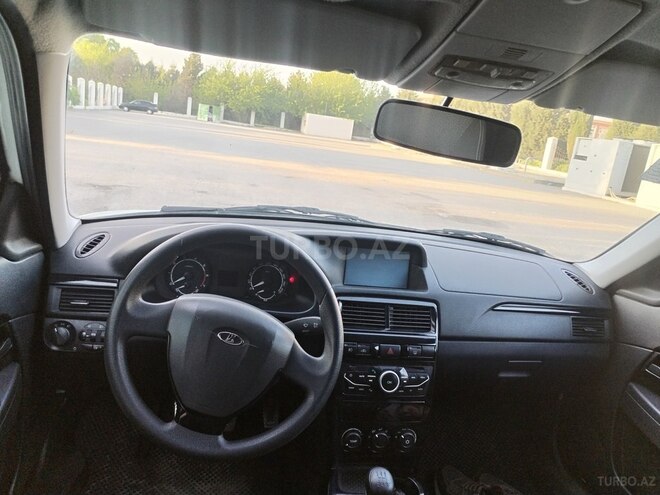 LADA (VAZ) Priora-5