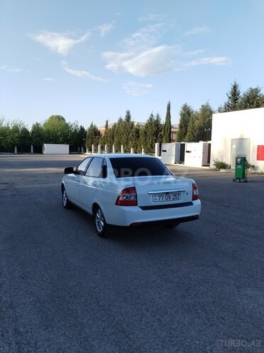LADA (VAZ) Priora-10