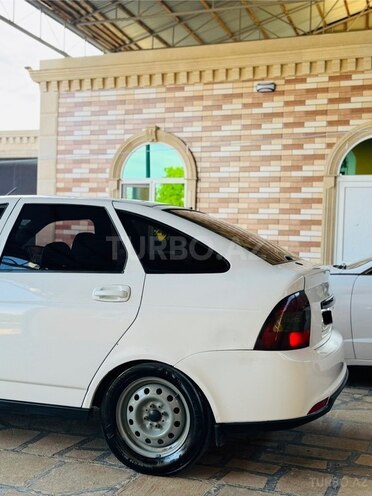 LADA (VAZ) Priora-8