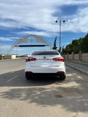 Kia Cerato-4