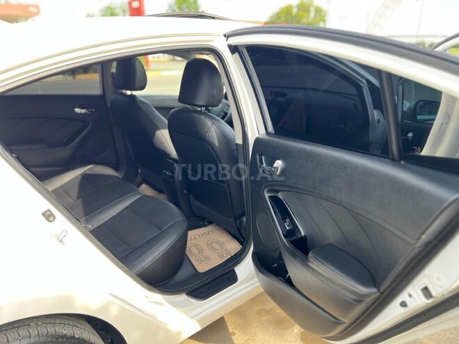 Kia Cerato-12
