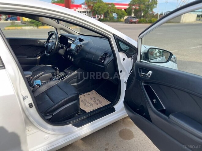 Kia Cerato-11