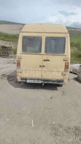 Mercedes 208 D-3