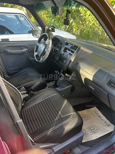 Toyota RAV4-8