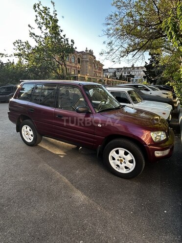 Toyota RAV4-3