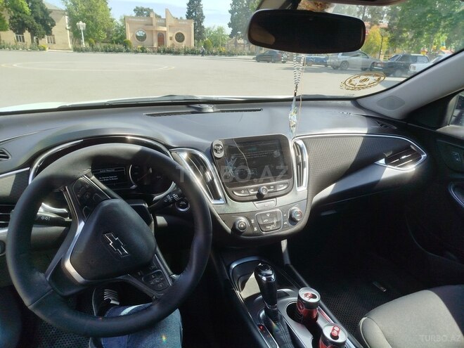Chevrolet Malibu-6