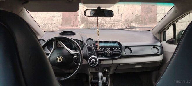 Honda Insight-7