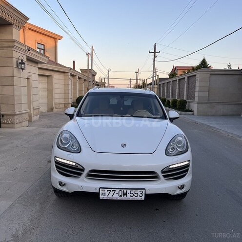 Porsche Cayenne-1