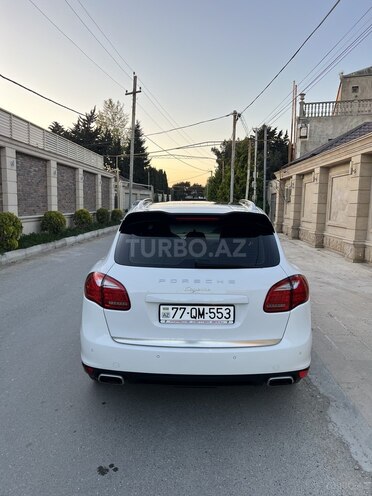 Porsche Cayenne-2